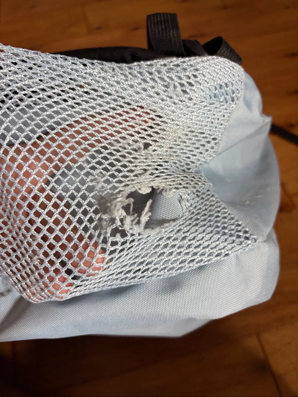 Jansport zipper stuck